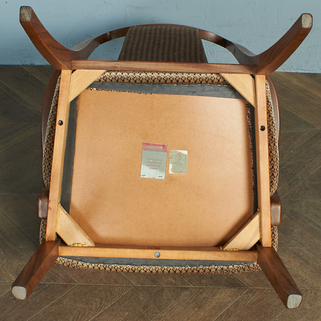 Fresco パッドバックダイニングアームチェア(Carver Chair 4567D)