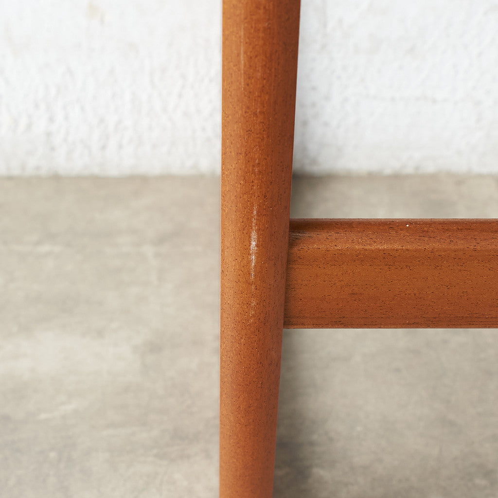 [67326] British vintage nesting table