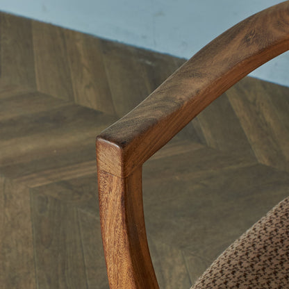 Fresco パッドバックダイニングアームチェア(Carver Chair 4567D)