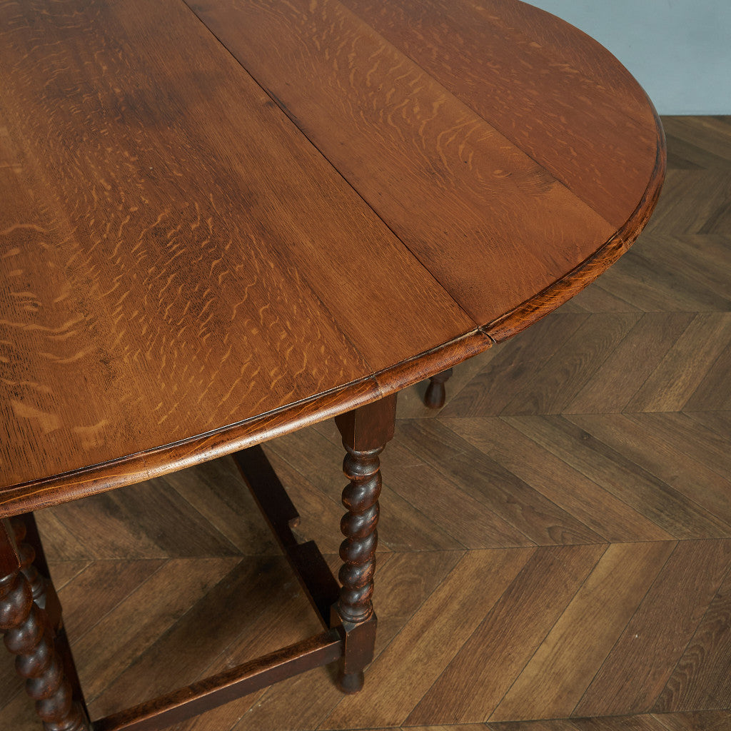 British Classic Drop Leaf Gateleg Table #81716