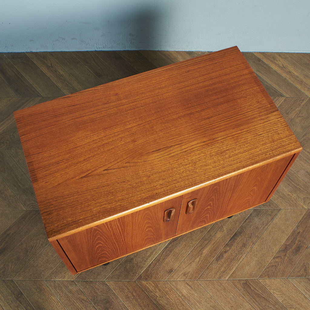 G-PLAN Fresco Vintage Side Cabinet / Custom Wood Legs #78268