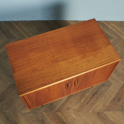 G-PLAN Fresco Vintage Side Cabinet / Custom Wood Legs #78268