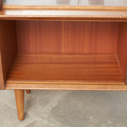 [67619] British vintage glass bookcase