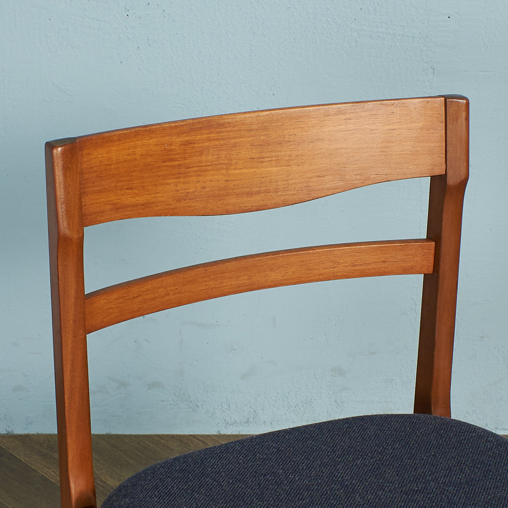 [68905][Nathan] Vintage dining chair / seat reupholstered