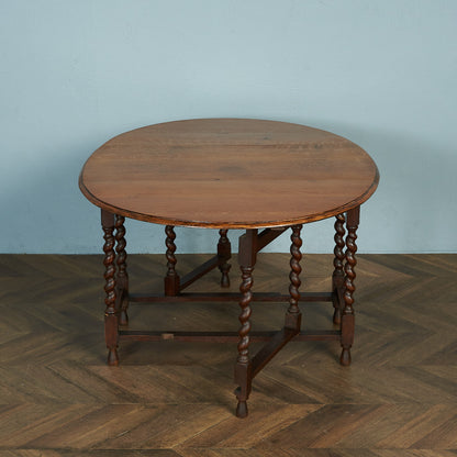British Classic Drop Leaf Gateleg Table #81716