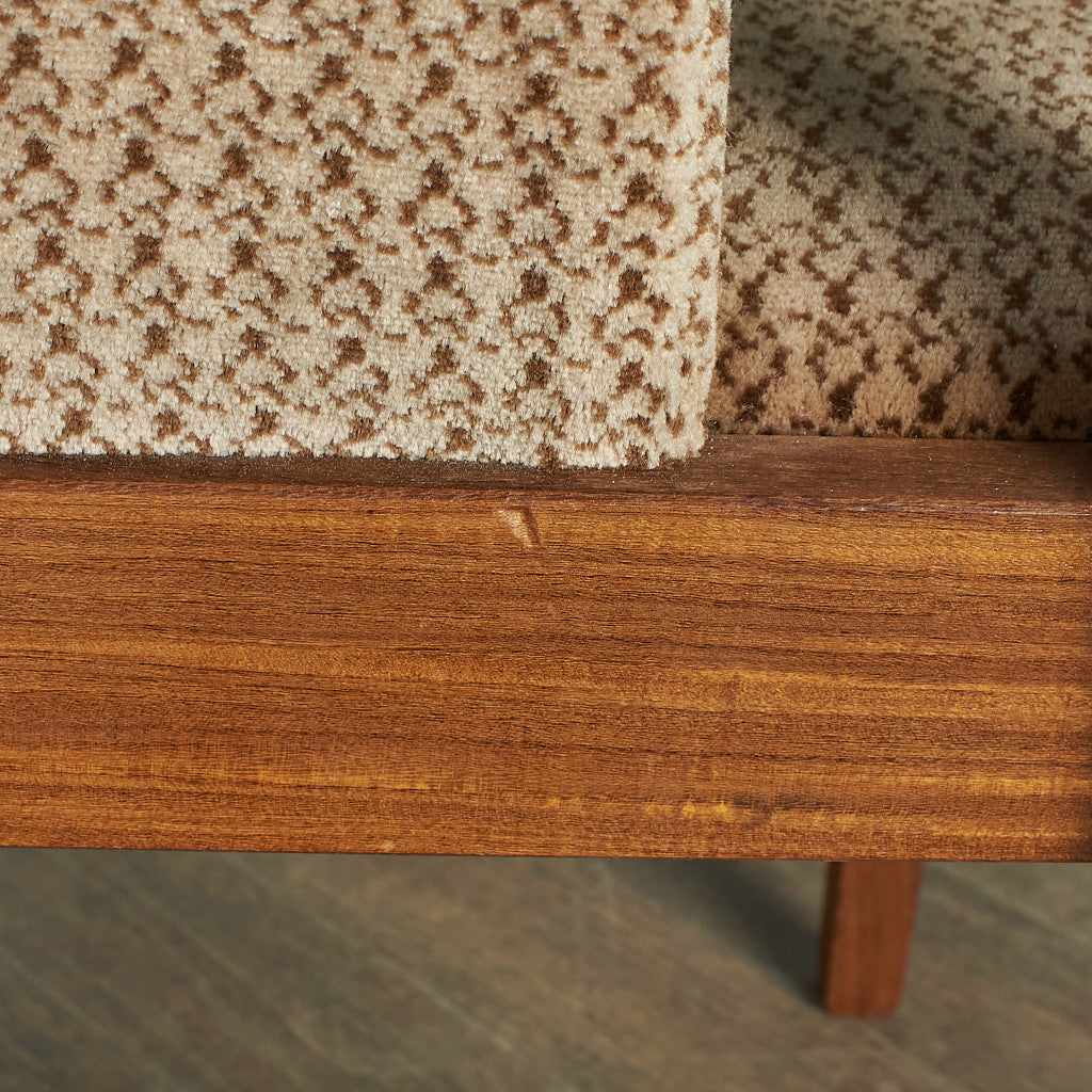 Fresco パッドバックダイニングチェア(Carver Chair 4566D)