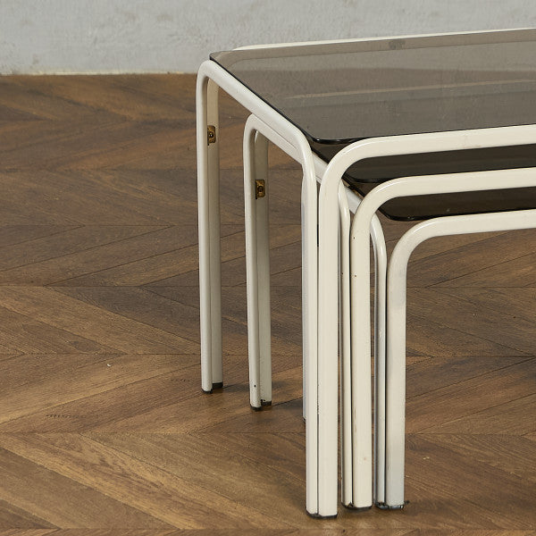 イギリス ヴィンテージ スモークガラストップ ネストテーブル