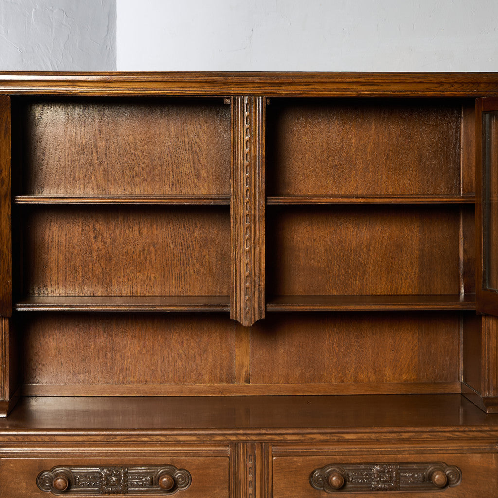 Gomme Furniture Wycombe ガラス キャビネット