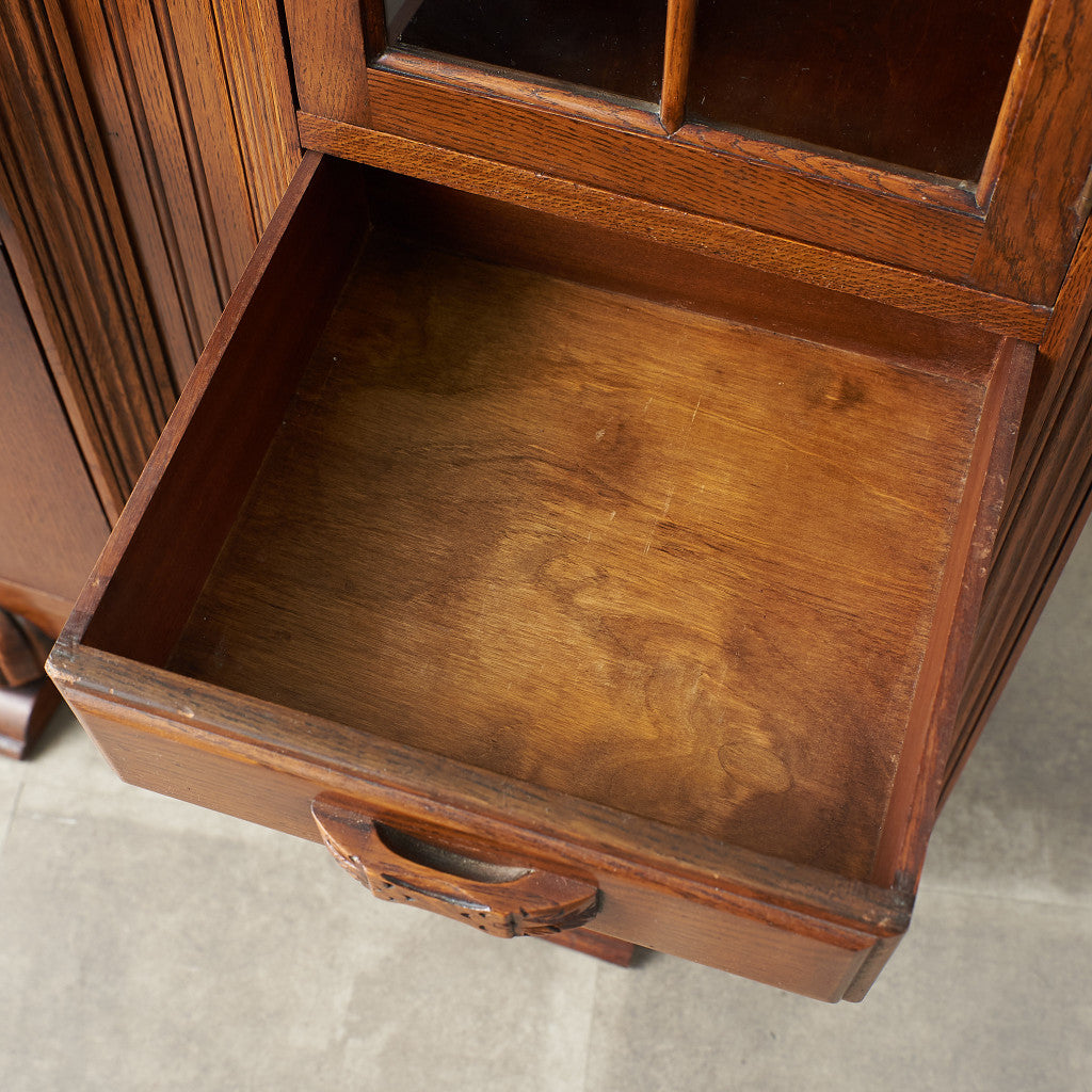 [67250] British classic Art Deco style bookcase