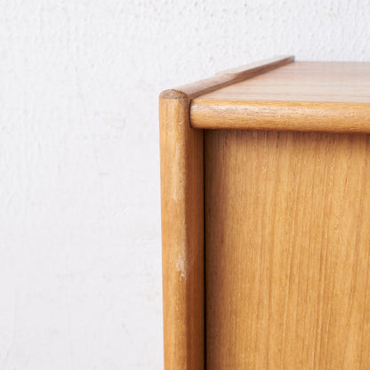 デンマーク製 ヴィンテージ キャビネット