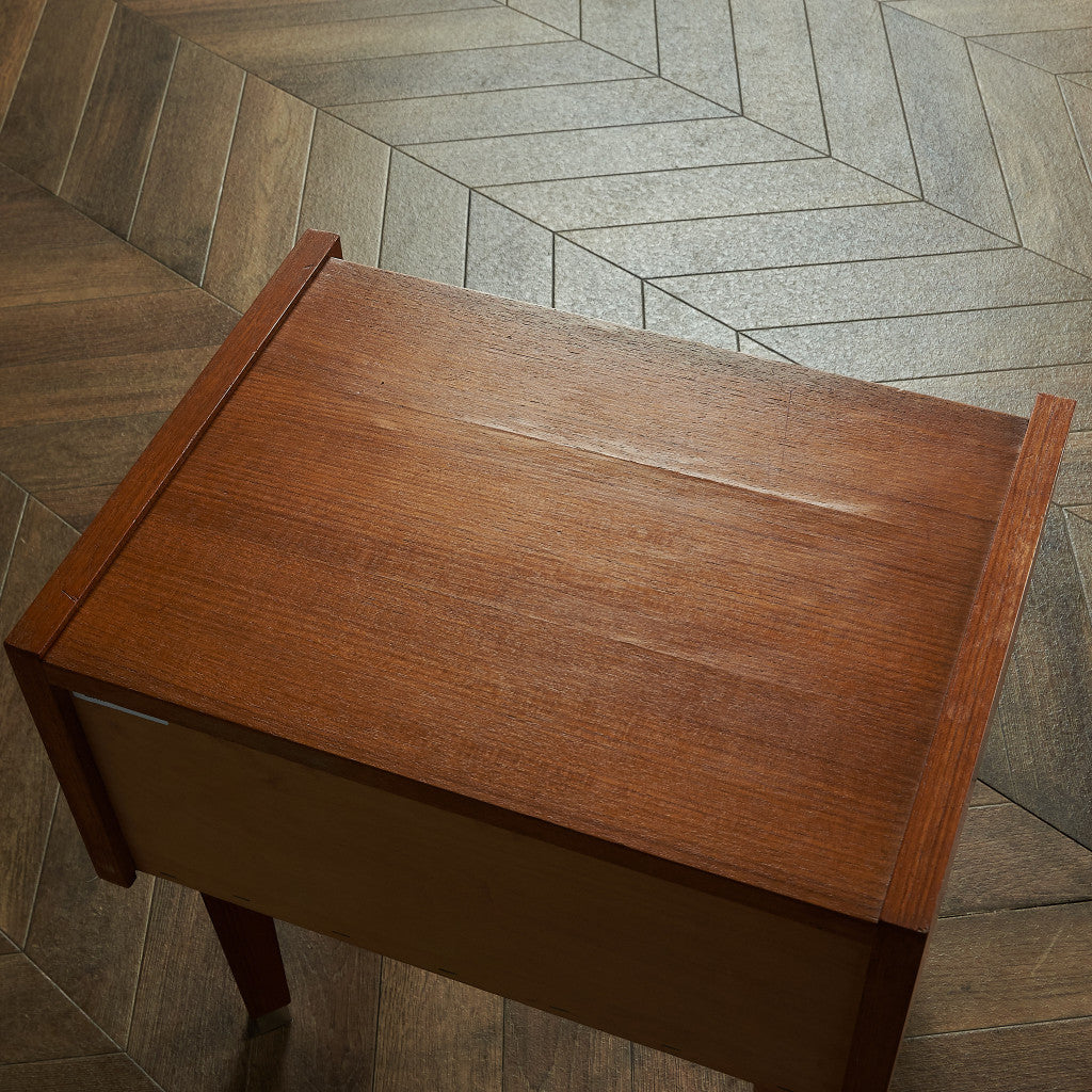 British Vintage Bedside Cabinet #81952