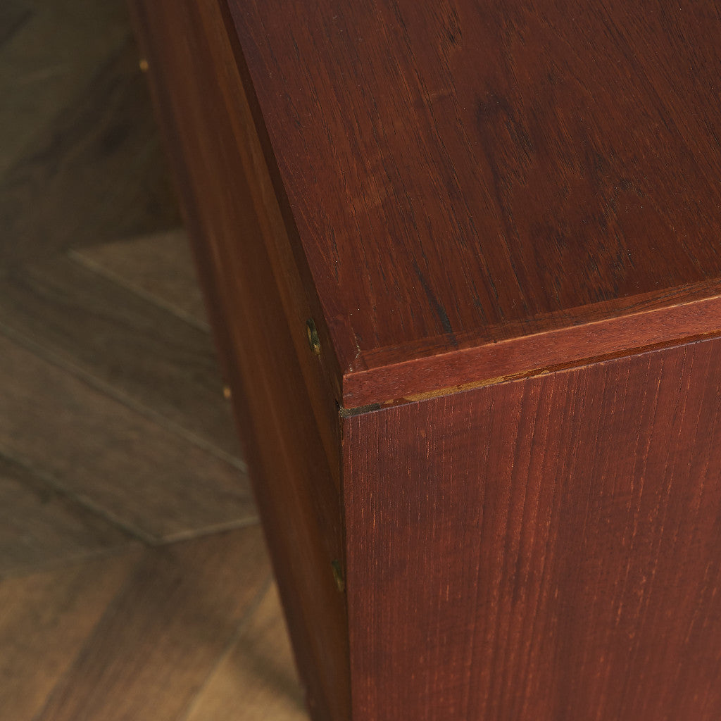 White &amp; Newton Vintage Sideboard #80484