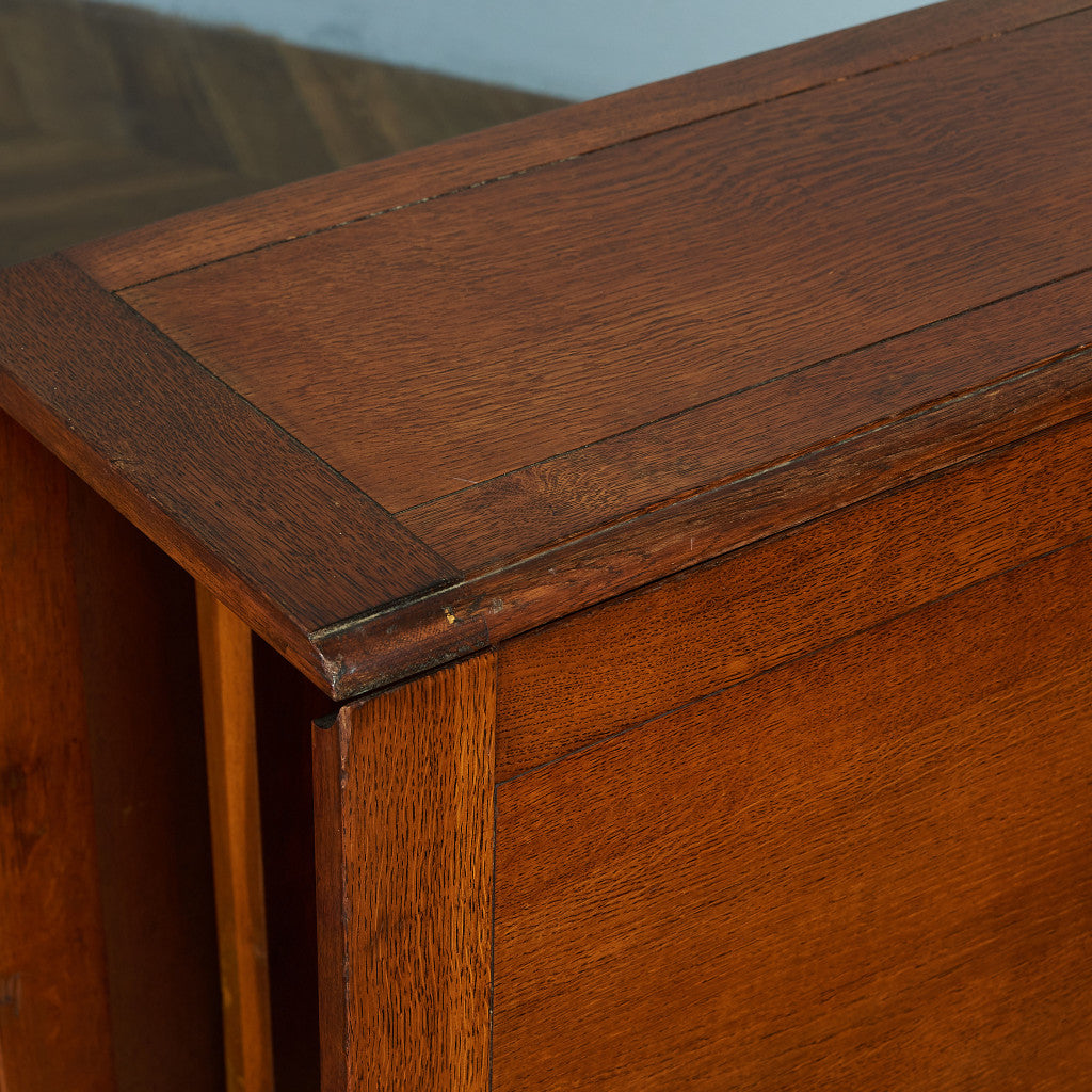 British Classic Drop Leaf Gateleg Table #81780