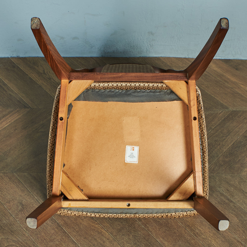 Fresco パッドバックダイニングチェア(Carver Chair 4566D)