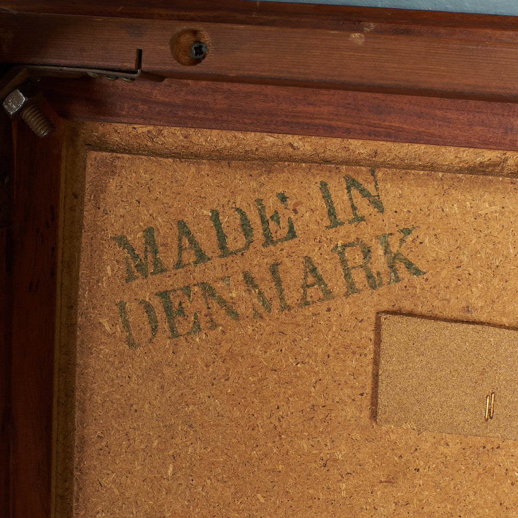 [67524][MOBELFABRIKKEN TOFTEN] Vintage Danish coffee table