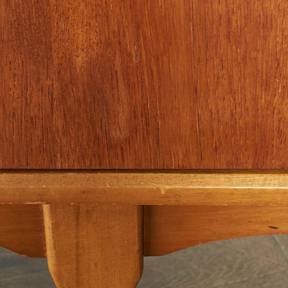 British vintage sideboard / repainted top #79763