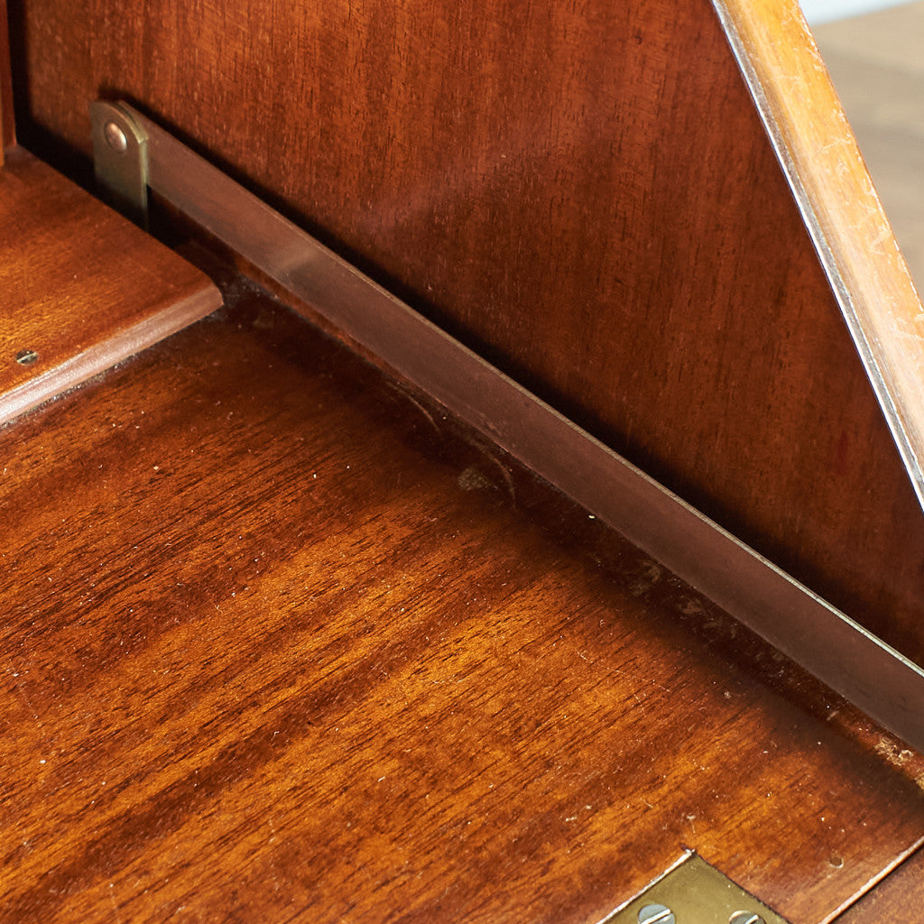 Northampton Cabinet Company ライティングビューロー