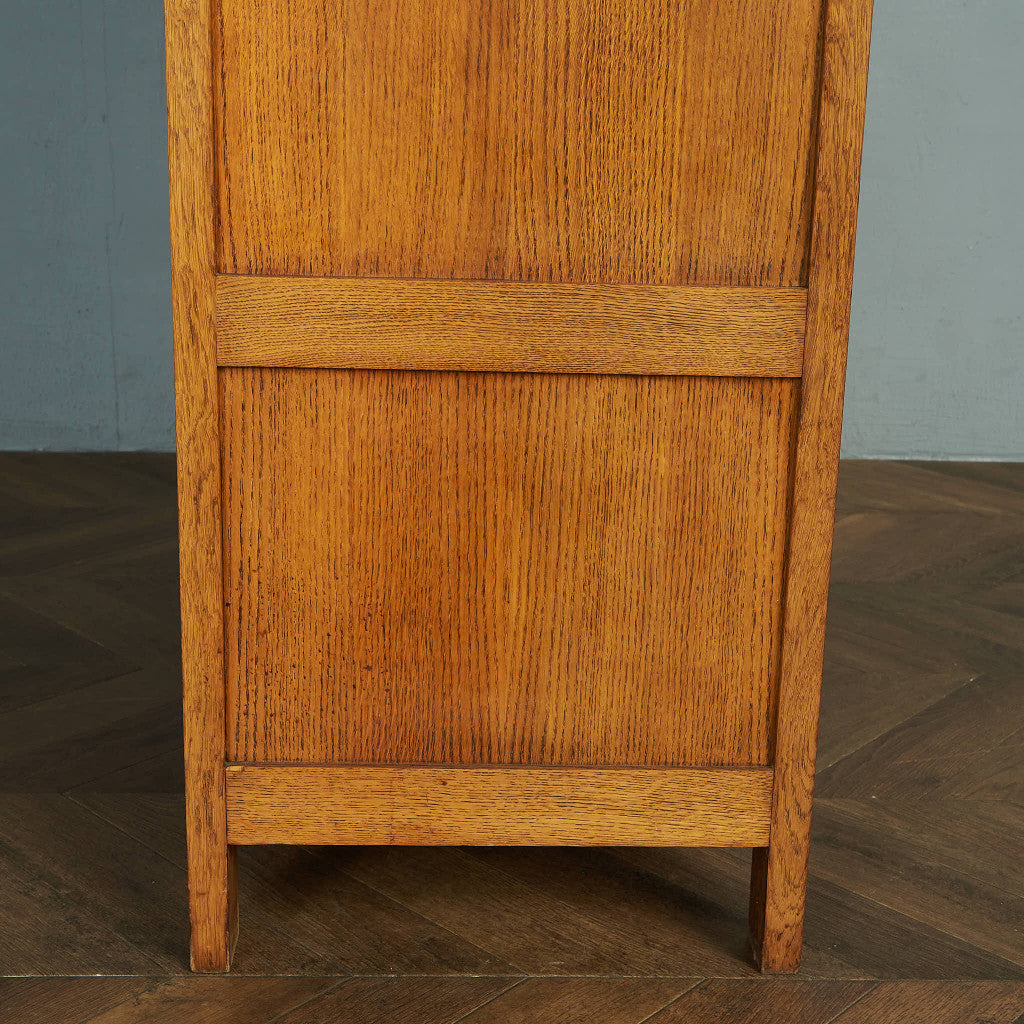 British Oak Welsh Dresser/Cupboard #84628