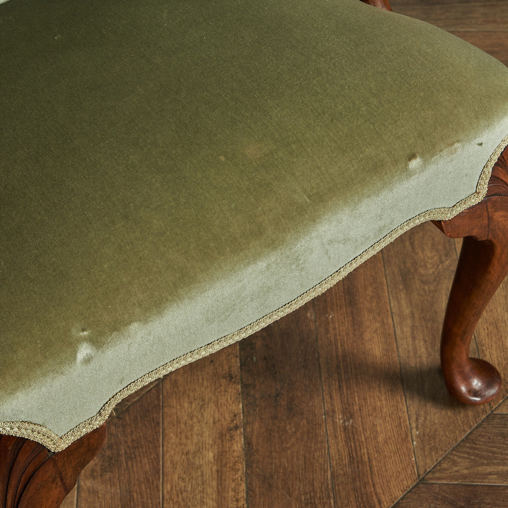British Classic Armchair #81908