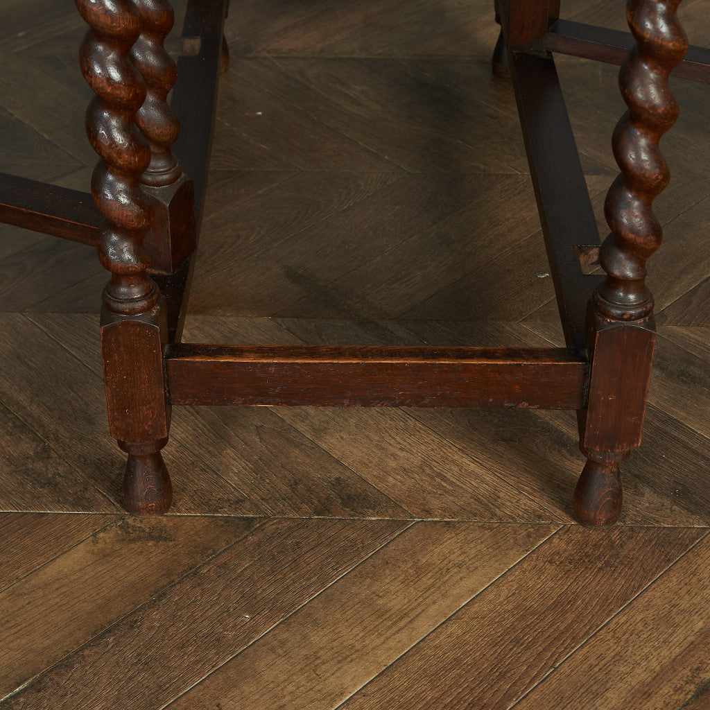 British Classic Drop Leaf Gateleg Table #81716