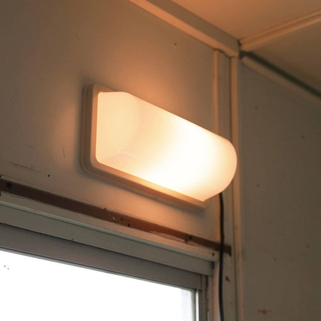 SEMI CIRCLE LIGHT