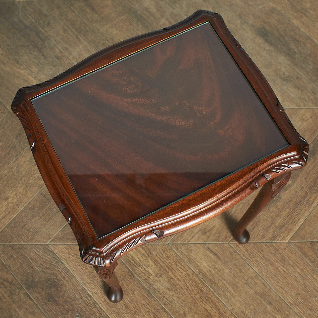 British classic glass top nesting table #78649