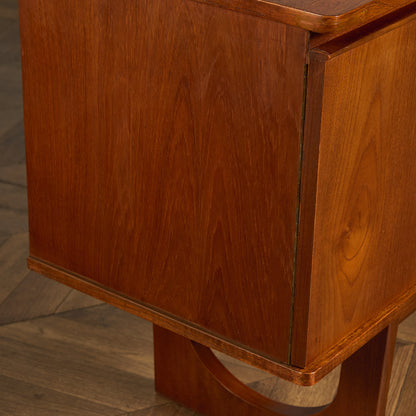 英国 ヴィンテージ ロング サイドボード