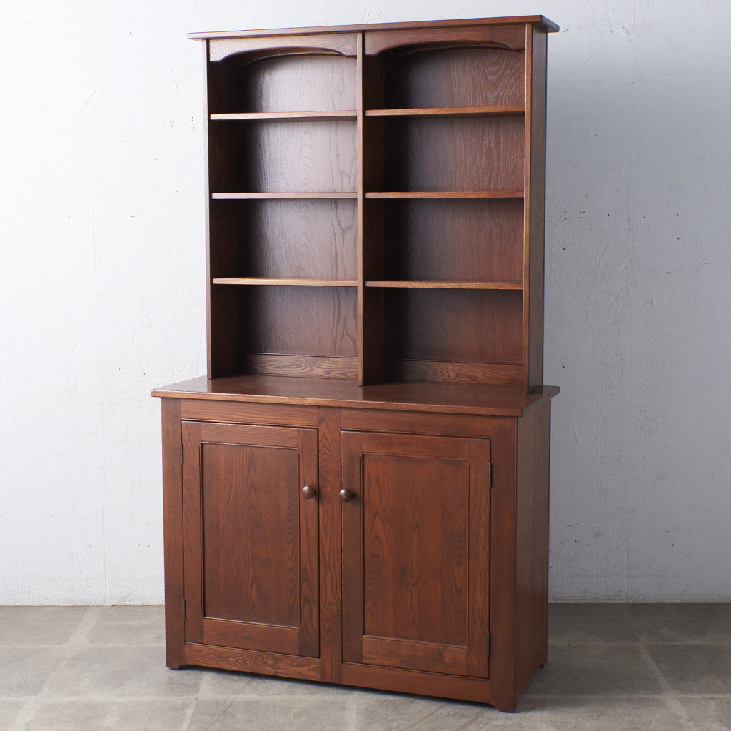 エルム材 ウェルシュドレッサー / ラウンド型メタルラベル