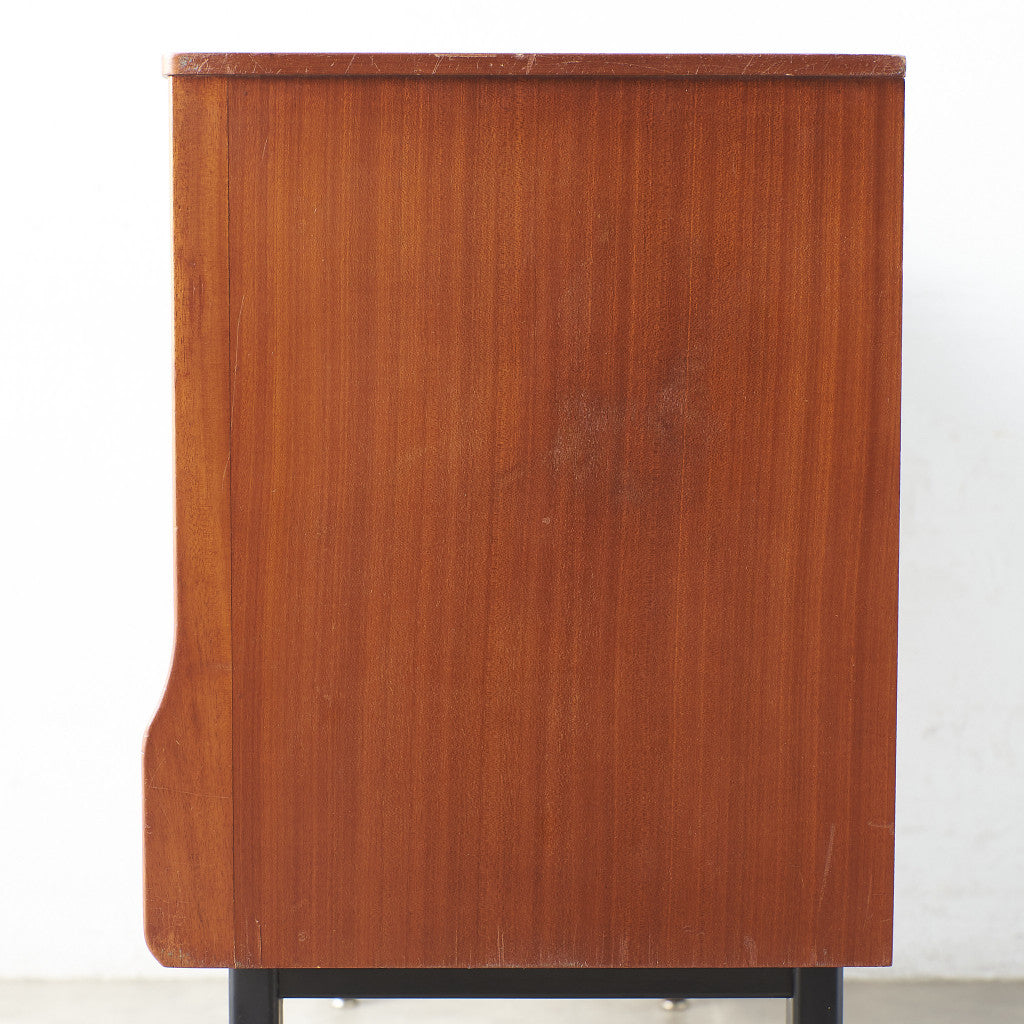 [67366][Jentique] Vintage sideboard