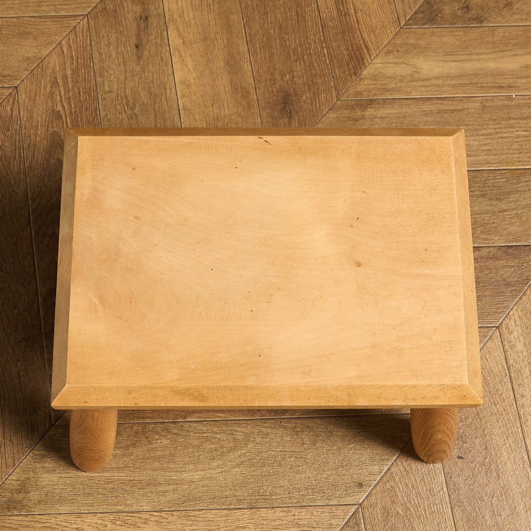 Chapel House Furniture ミルキングスツール