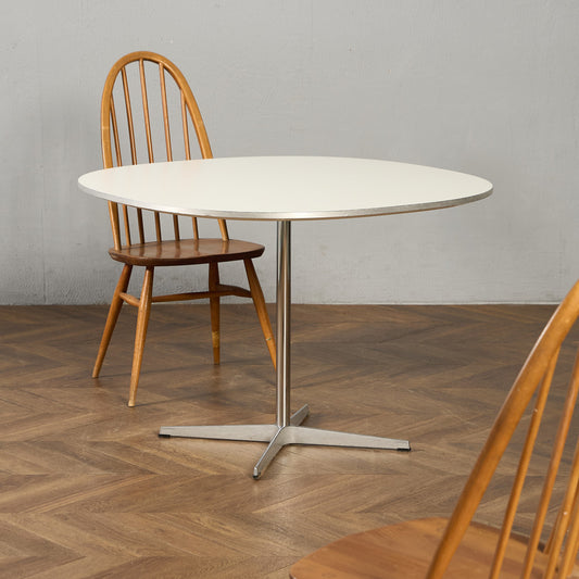 Fritz Hansen A603 Super-circular Table スーパー円テーブル