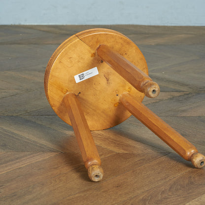 British antique milking stool #82037