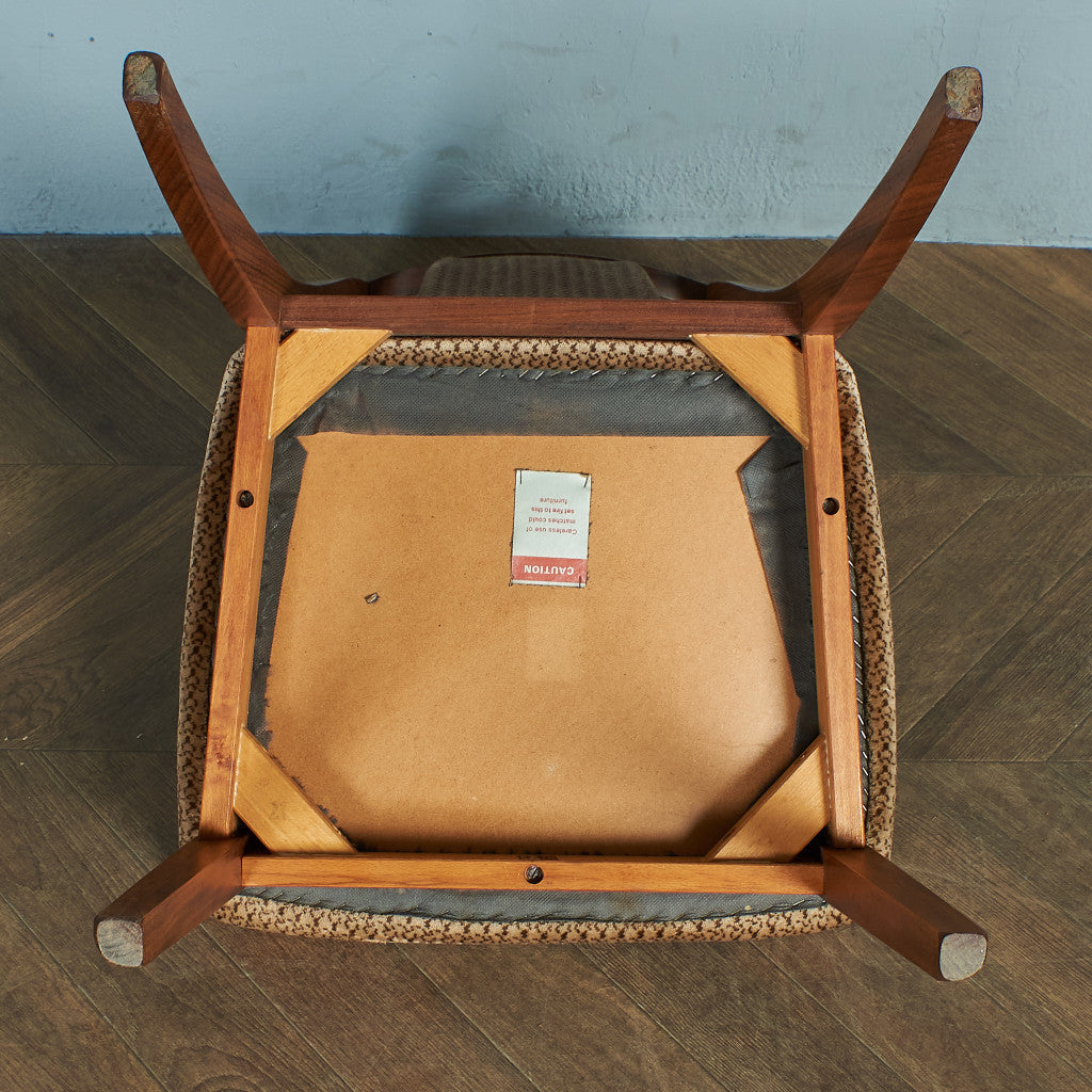 Fresco パッドバックダイニングチェア(Carver Chair 4566D)