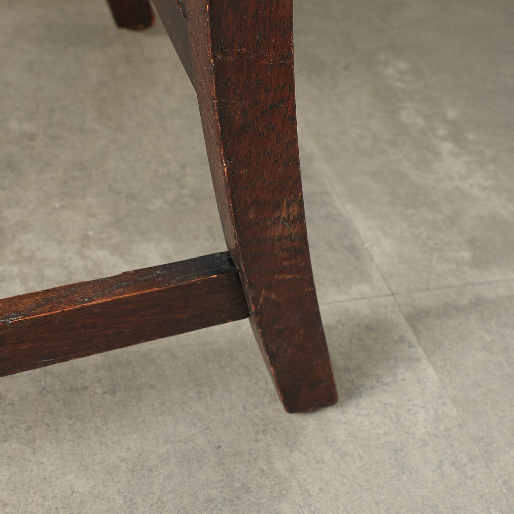 [67207] Antique British Jacobean style armchair