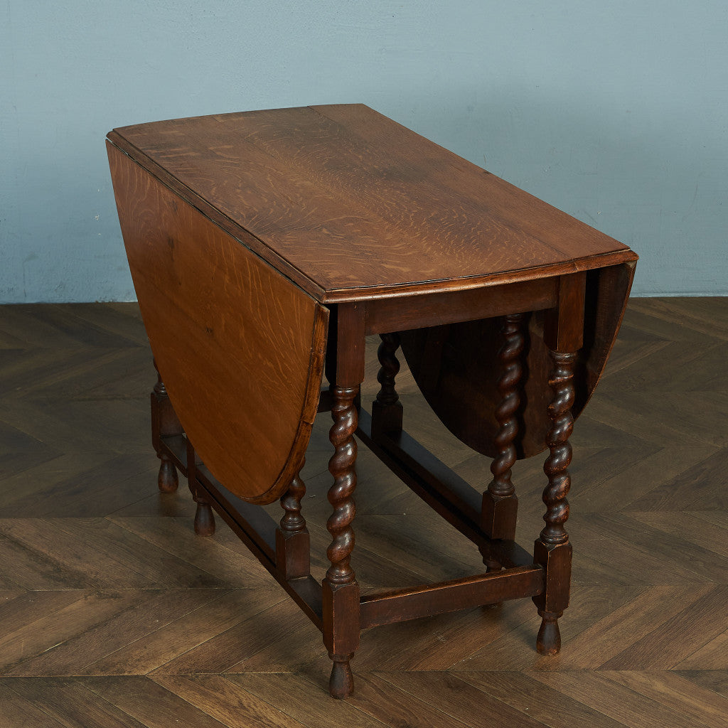 British Classic Drop Leaf Gateleg Table #81716