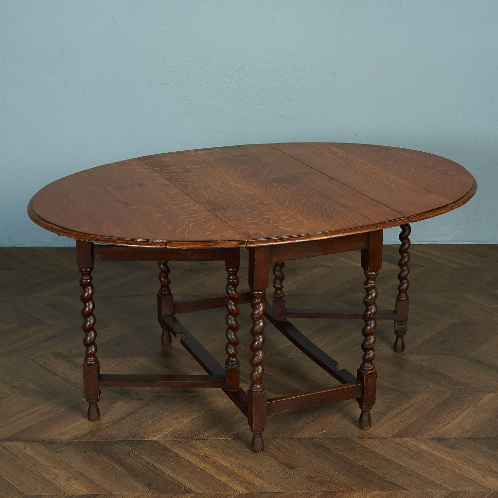 British Classic Drop Leaf Gateleg Table #81716