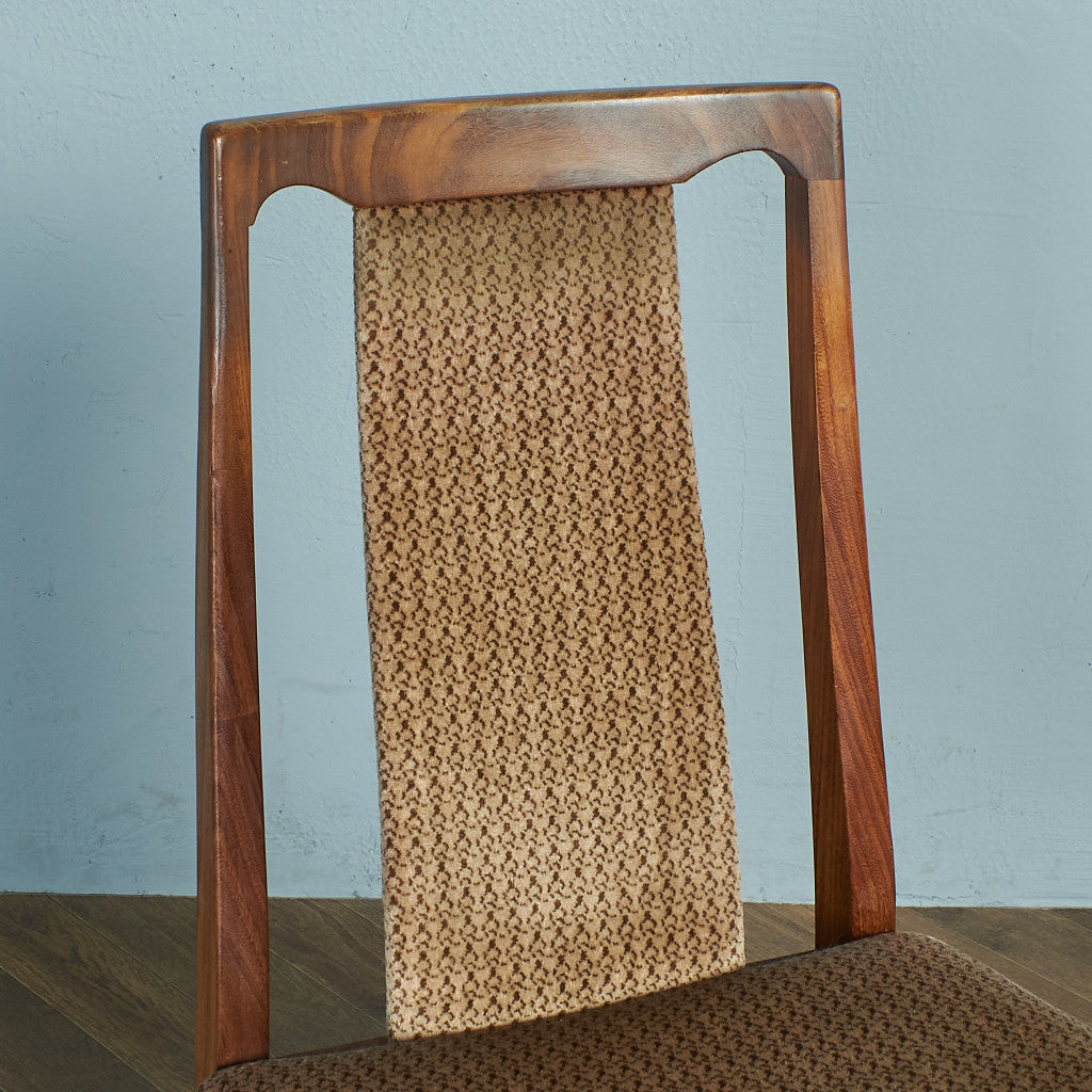 Fresco パッドバックダイニングチェア(Carver Chair 4566D)
