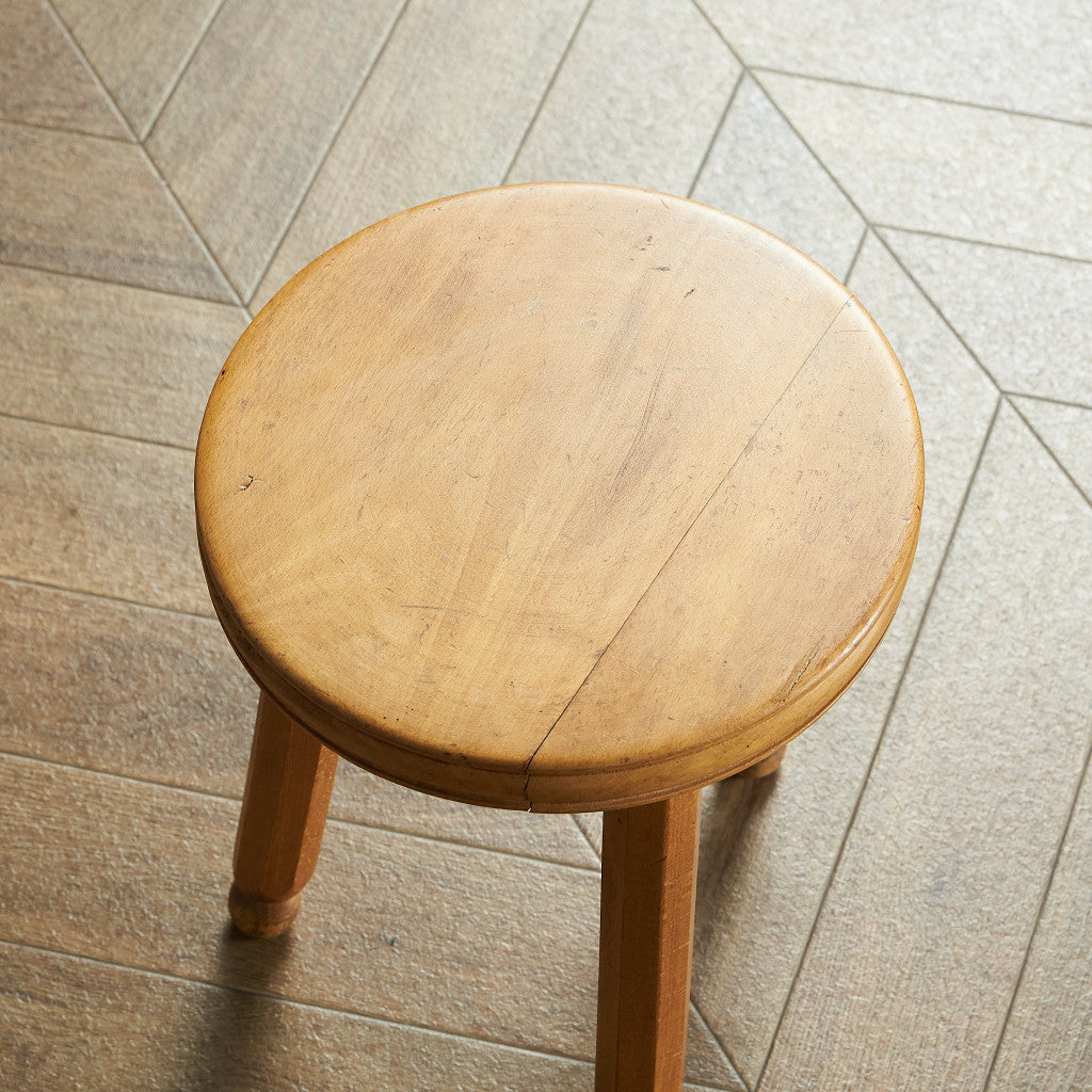 British antique milking stool #82037
