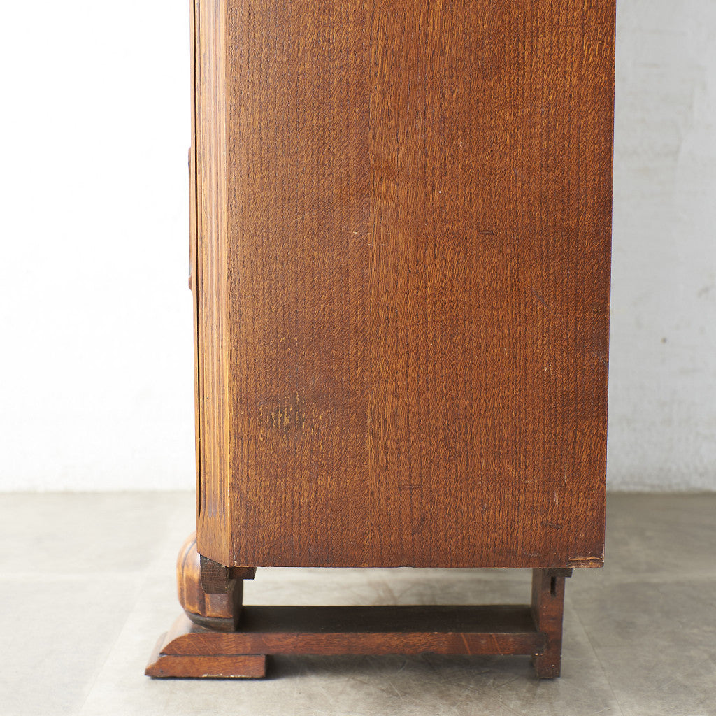 [67250] British classic Art Deco style bookcase
