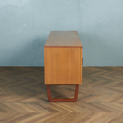 Europa furniture ヴィンテージ サイドボード