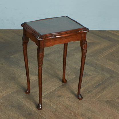 British classic glass top nesting table #78649
