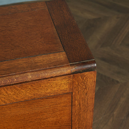 British Classic Drop Leaf Gateleg Table #81780