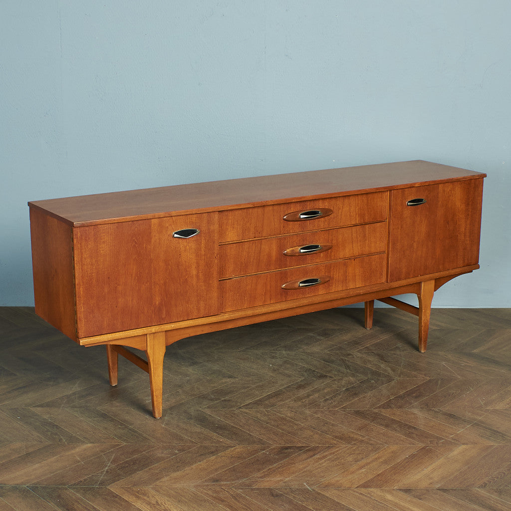 British vintage sideboard / repainted top #79763