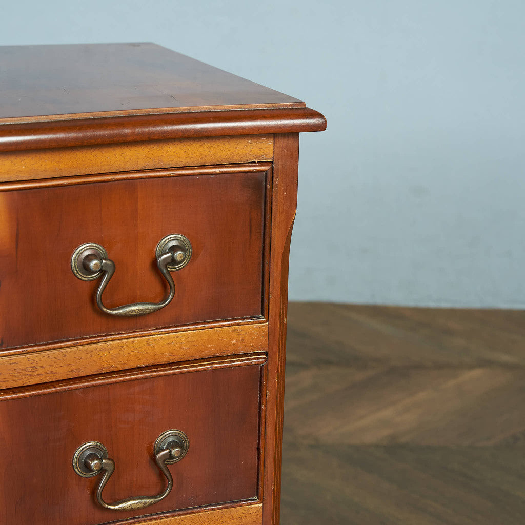 British Classic Side Chest #85390
