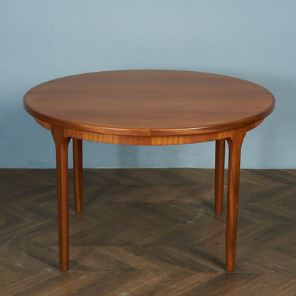 AHMcINTOSH Extension Round Dining Table / Repainted Top #82024