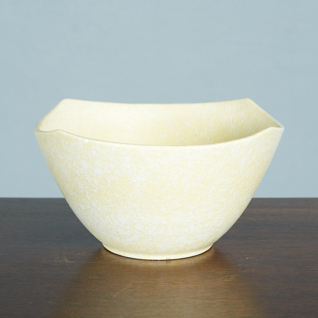German Art Pottery ボウル