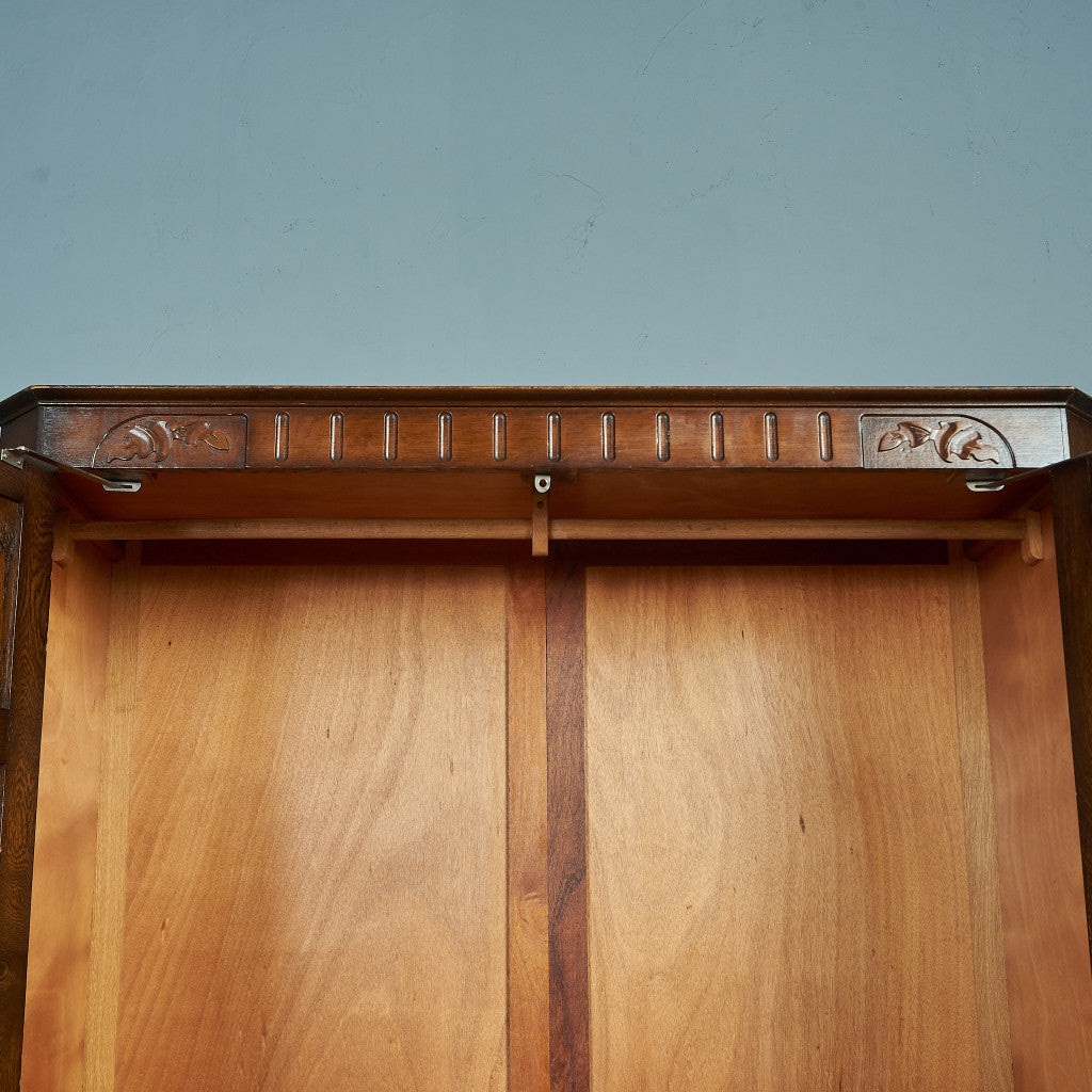 British Classic Wardrobe #81680