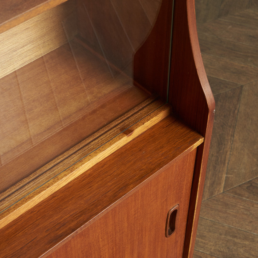 British Vintage Glass Cabinet #80383