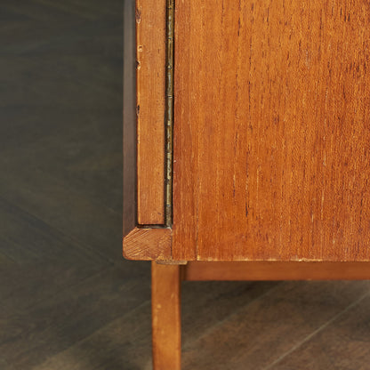 British vintage sideboard / repainted top #79763