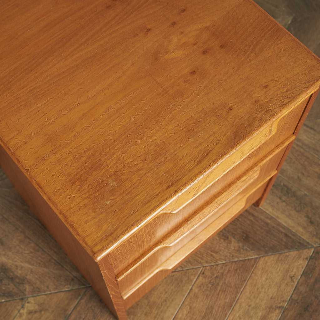 STEENS Vintage 3-Drawer Side Chest/Bedside Cabinet #83947